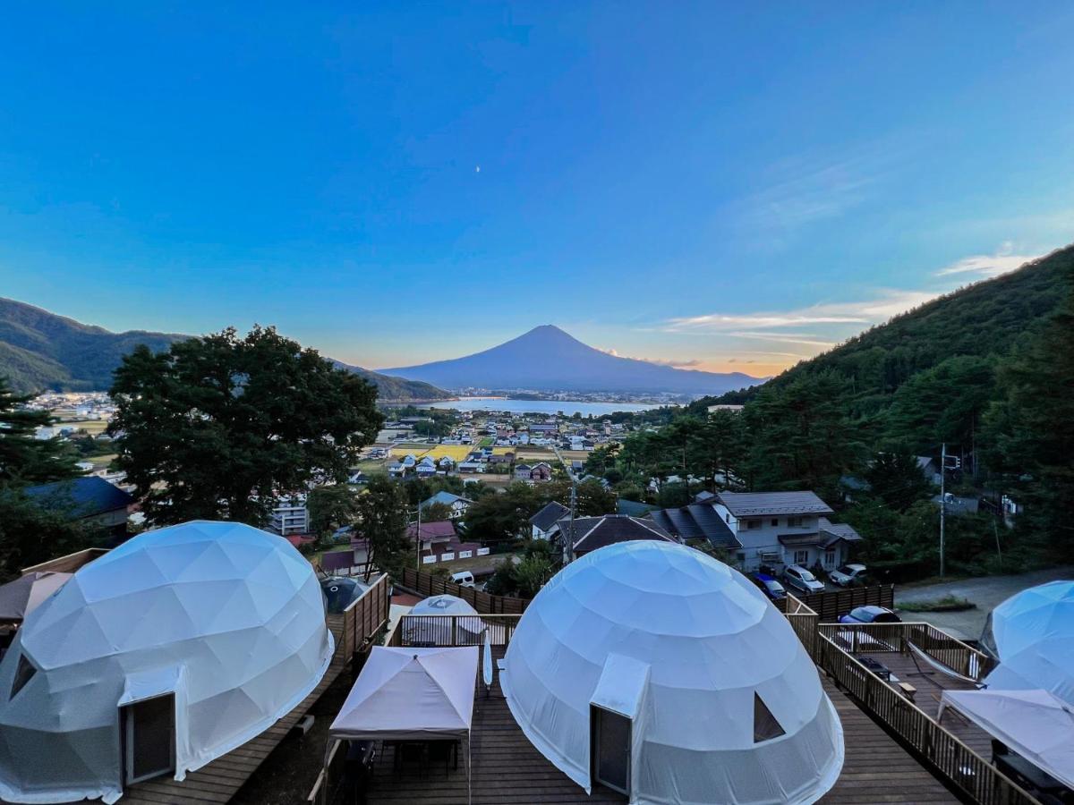 Mt.Fujiグランピングテラス　嶺乃華 Hotell Fujikawaguchiko Exteriör bild