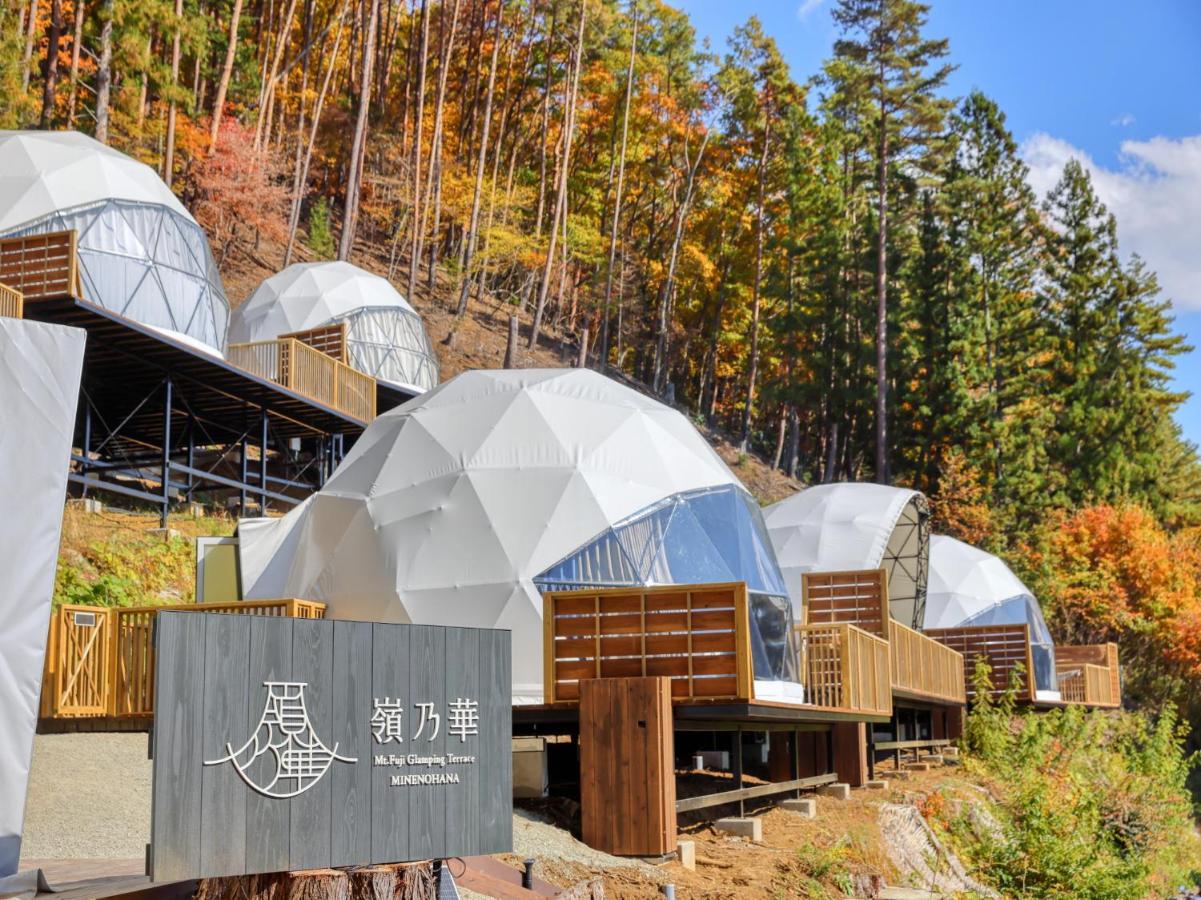 Mt.Fujiグランピングテラス　嶺乃華 Hotell Fujikawaguchiko Exteriör bild